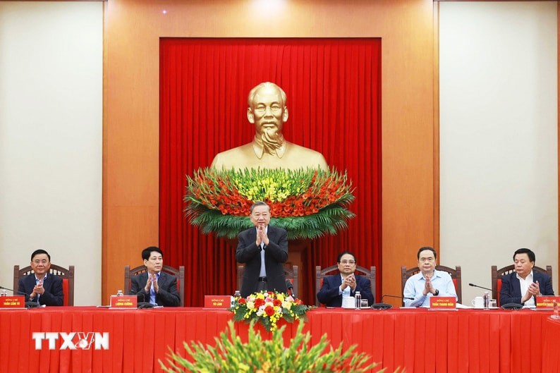 Kết tinh ý Đảng, hội tụ lòng dân