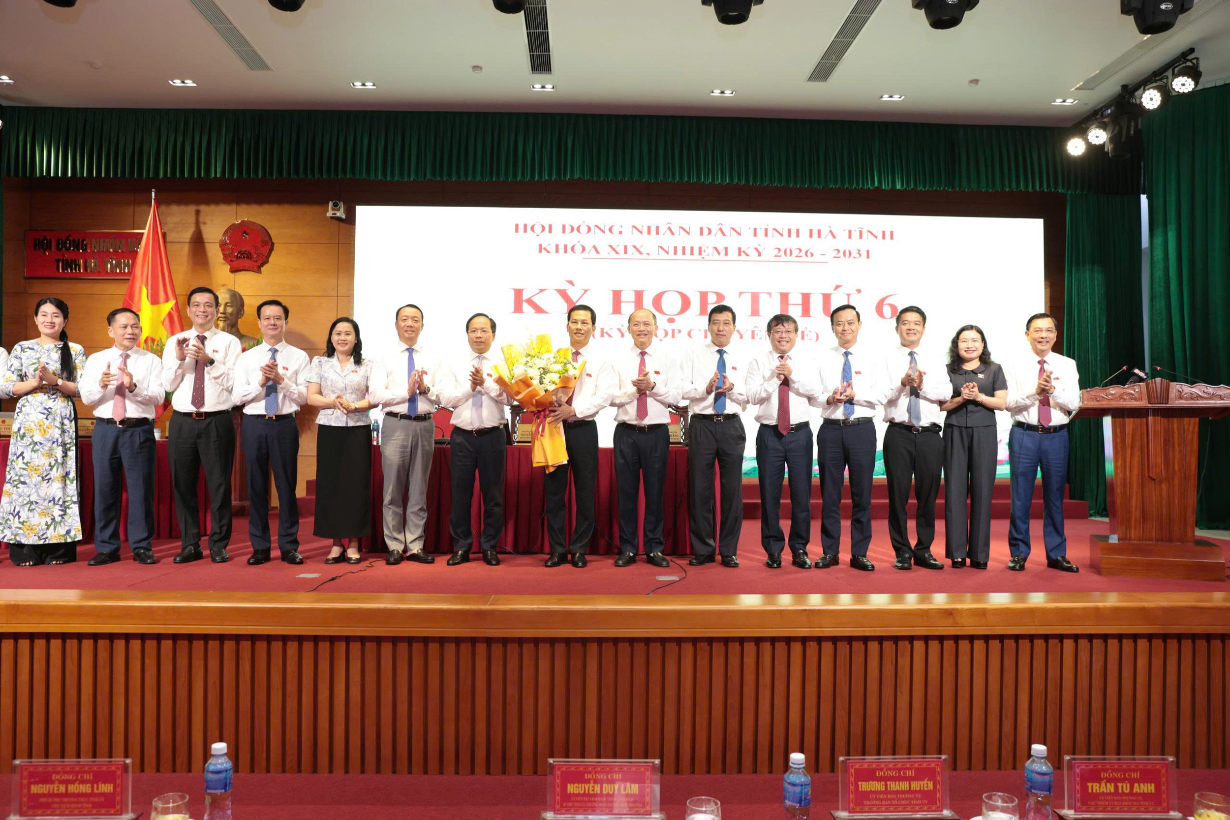 Bế mạc Kỳ họp thứ 6 HĐND tỉnh Hà Tĩnh, hoàn thành công tác nhân sự