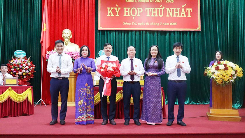 Khai mạc Kỳ họp thứ nhất, HĐND phường Sông Trí khóa I nhiệm kỳ 2021 - 2026
