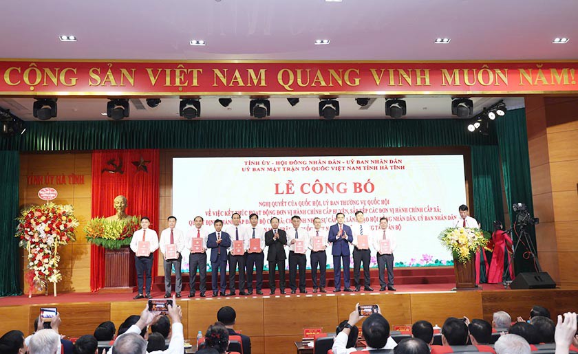 Danh sách bí thư đảng ủy, chủ tịch HĐND 69 xã, phường ở Hà Tĩnh