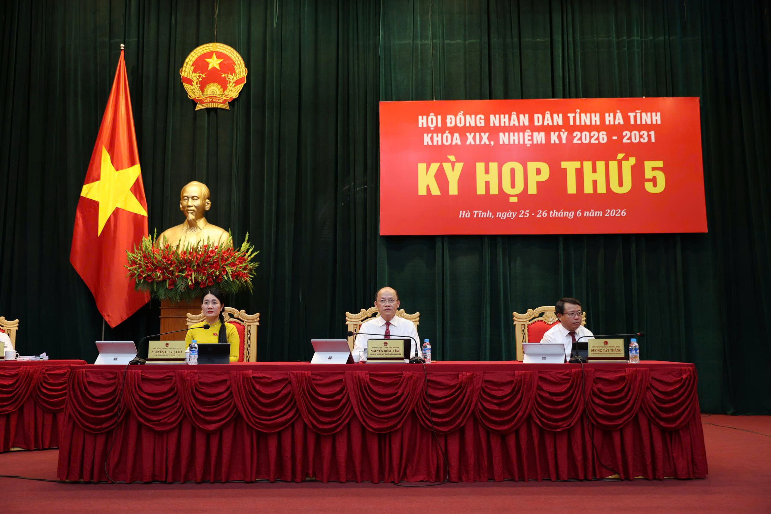 Đại biểu HĐND tỉnh hiến kế giải pháp thúc đẩy tăng trưởng và nâng cao hiệu quả hoạt động chính quyền cơ sở