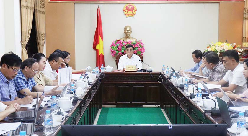 Thường trực HĐND tỉnh họp cho ý kiến một số nội dung thuộc thẩm quyền