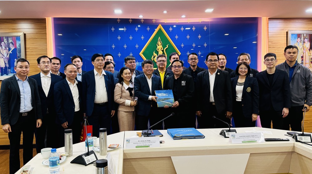 Đoàn công tác của Hội đồng nhân dân tỉnh Hà Tĩnh làm việc tại Sakon Nakhon, Thái Lan