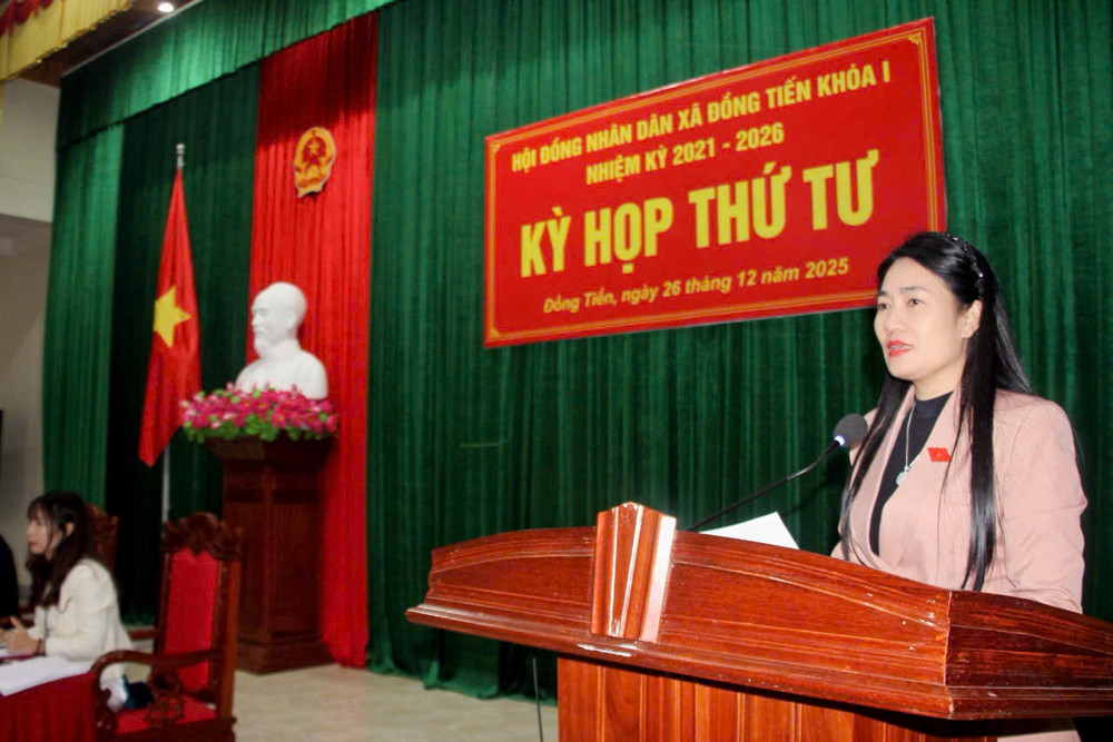 Hội đồng nhân dân xã Đồng Tiến xem xét, quyết định nhiều vấn đề quan trọng