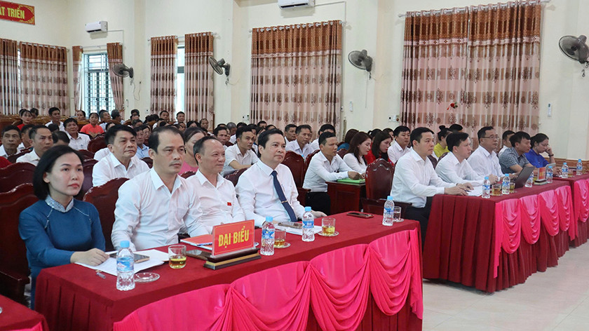 Kỳ họp thứ 2, HĐND xã Tứ Mỹ thông qua nhiều nội ding quan trọng nhằm xây dựng xã phát triển nhanh, bền vũng