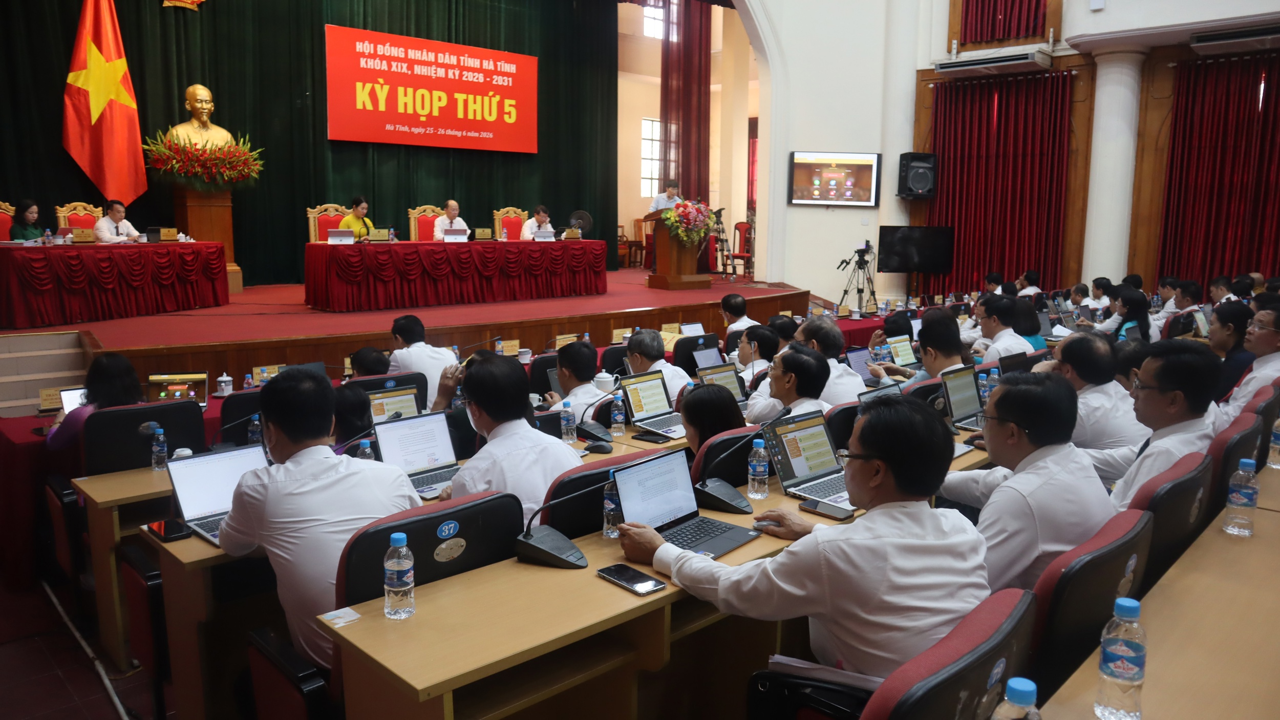 Đại biểu HĐND tỉnh tập huấn sử dụng phần mềm kỳ họp không giấy