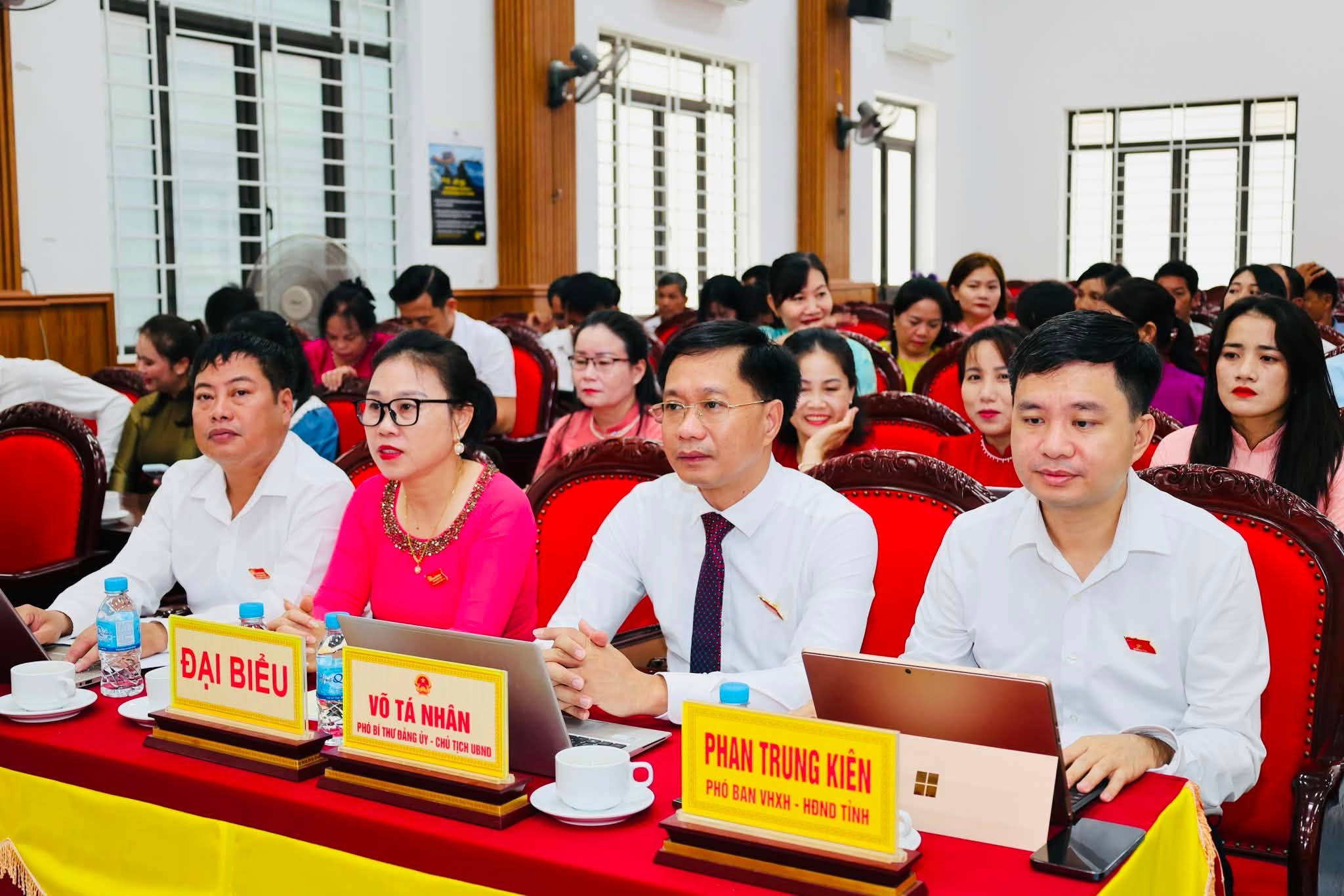 HĐND xã Thiên Cầm thông qua nhiều nghị quyết quan trọng tại Kỳ họp thứ 3
