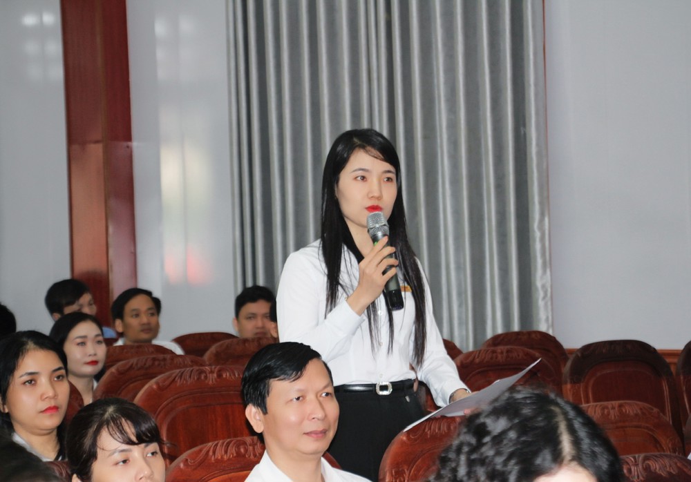 Nhiều kiến nghị trên lĩnh vực giáo dục và đào tạo được làm rõ