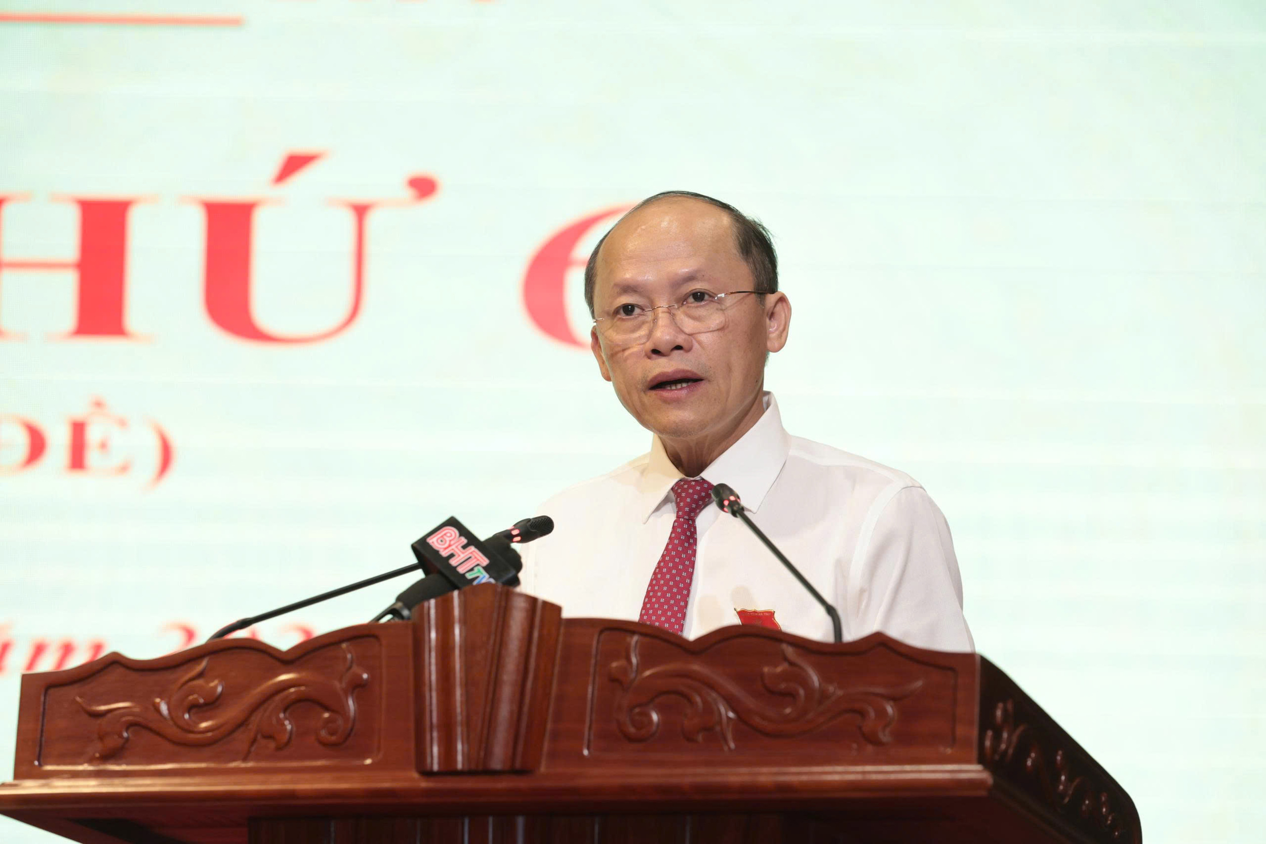 Khai mạc Kỳ họp chuyên đề HĐND tỉnh Hà Tĩnh, kiện toàn nhân sự UBND tỉnh