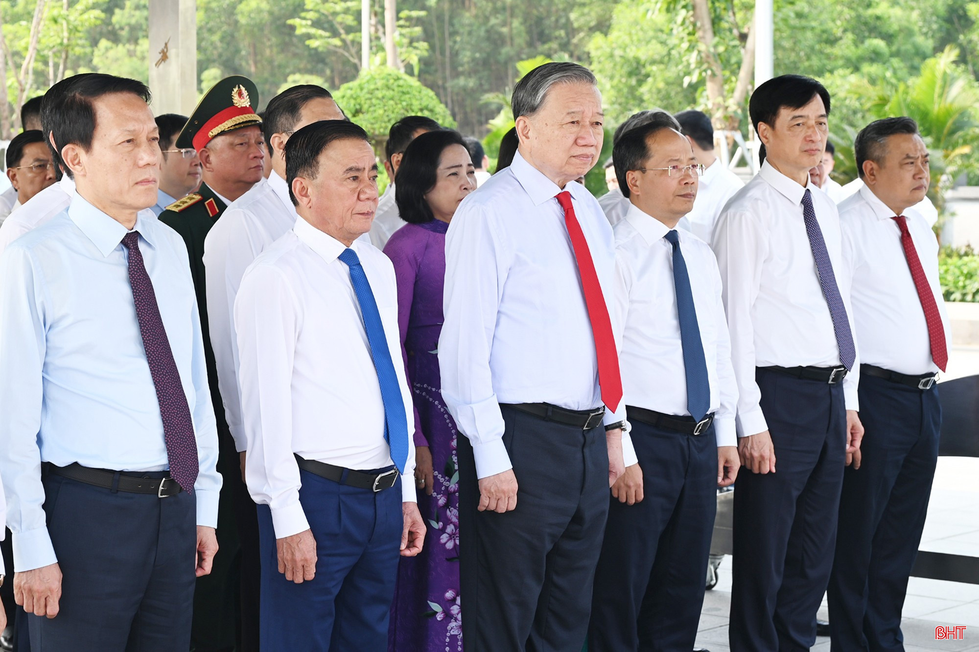 Lãnh đạo Đảng, Nhà nước dâng hương tưởng nhớ Tổng Bí thư Hà Huy Tập