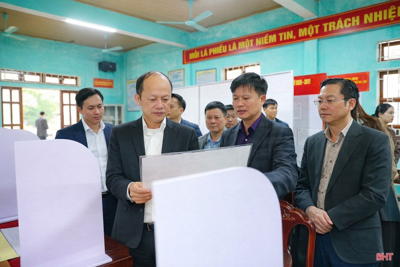 Chuẩn bị tốt các điều kiện phục vụ ngày bầu cử, tạo thuận lợi để cử tri đi bầu với tỷ lệ cao nhất