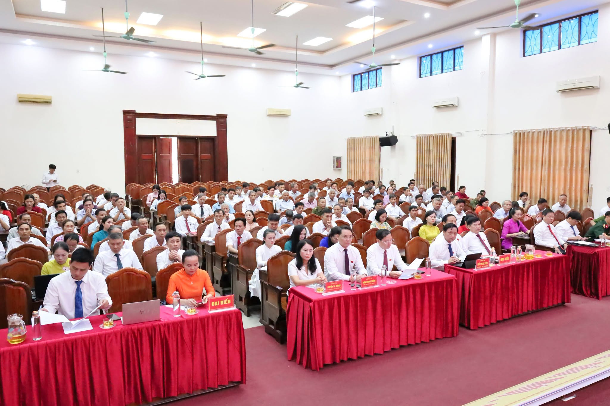 HĐND xã Hương Sơn khai mạc Kỳ họp thứ 2, xem xét nhiều nội dung quan trọng
