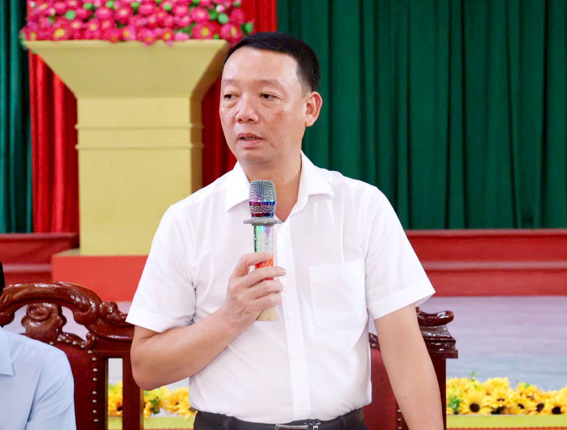 Chủ tịch UBND tỉnh Phan Thiên Định tham dự thảo luận Tổ đại biểu Hội đồng nhân dân tỉnh trước kỳ họp thường lệ giữa năm 2026 tại xã Kỳ Văn